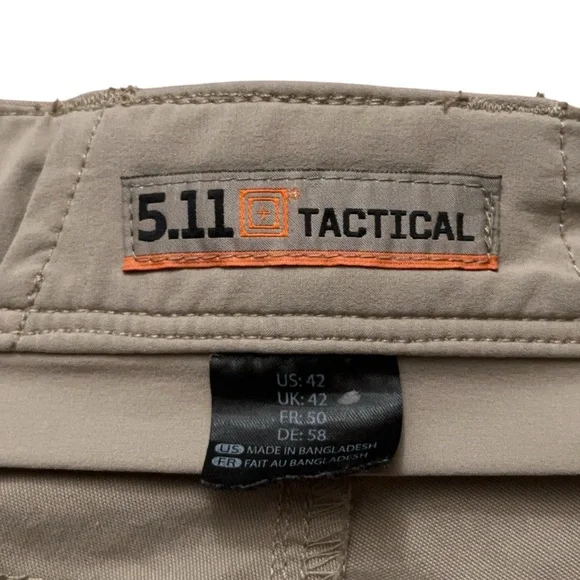 5.11 Tactical Apex Shorts Mens Size 42 11" Inseam Zip Pockets Stretch Beige - Picture 4 of 6